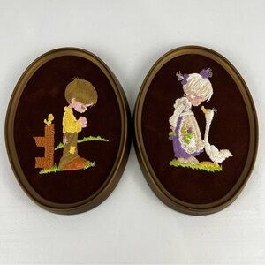Ecstasy Giftware Oval Needlepoint Pair